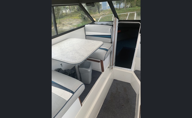 Bayliner 2459-kuva-4